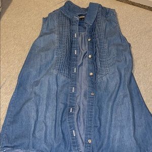 Button up vest